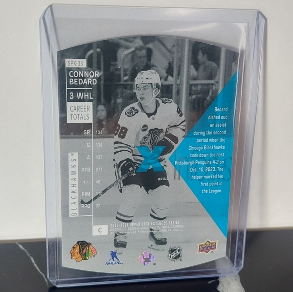 Connor Bedard HOLOVIEW X Insert Rookie Card 2023-24 Chicago Blackhawks - Picture 2 of 2